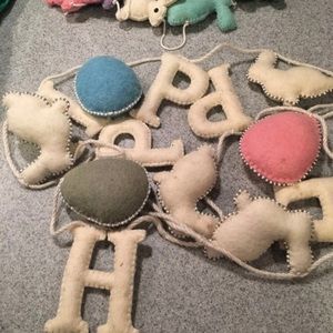 EASTER BANNERS, set 2 Hoppy Easter is says with felt string of eggs and letters